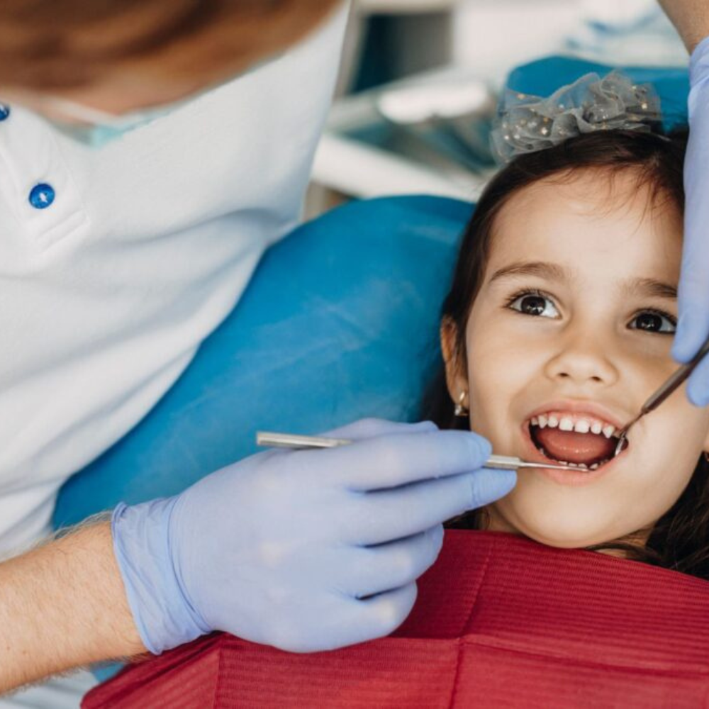 Children's dentistry paediatric